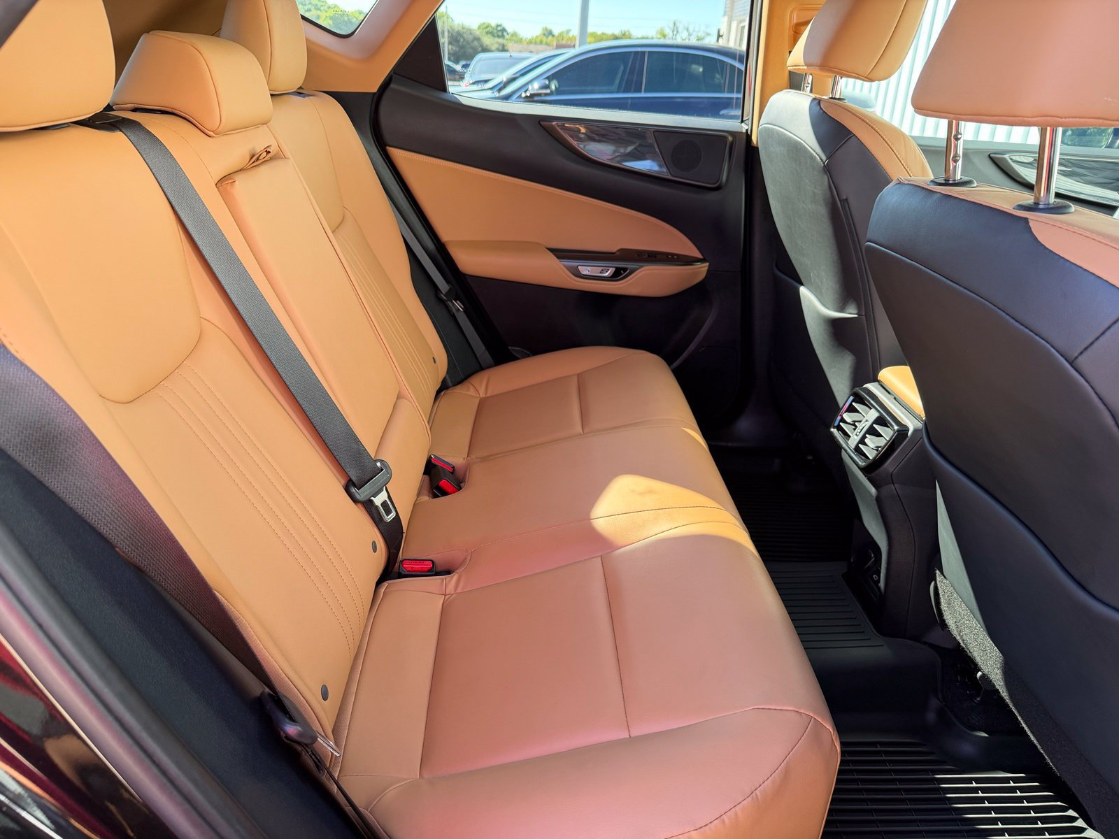 Used 2024 Lexus NX 250 FWD image 32