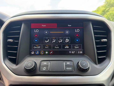 Used 2020 GMC Acadia SLE AWD/4WD image 14