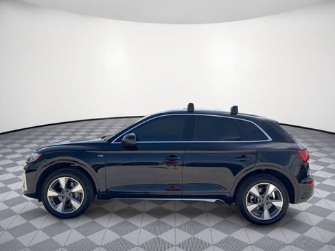 Certified 2023 Audi Q5 2.0T Premium w/ Convenience Package AWD/4WD image 2