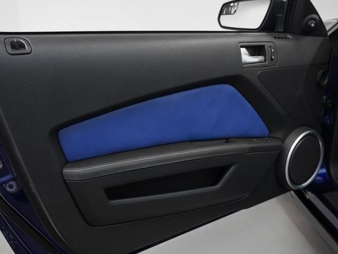 Used 2012 Ford Mustang Shelby GT500 w/ Electronics Pkg image 77