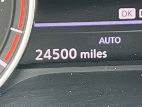 Used 2025 Nissan Rogue SV AWD/4WD image 42