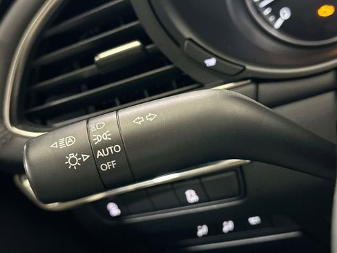 Used 2021 MAZDA MAZDA3 s image 29