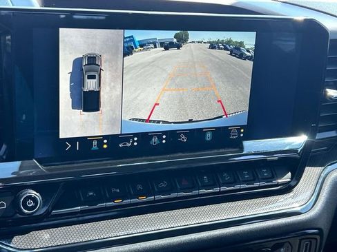 Used 2023 Chevrolet Silverado 1500 ZR2 w/ Technology Package image 39