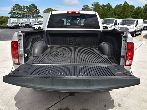 Used 2016 RAM 1500 Classic SLT RWD image 14