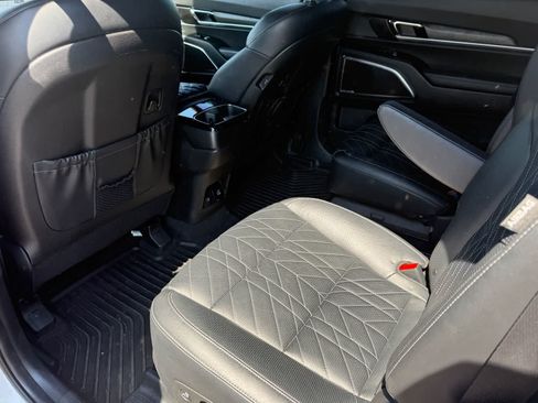 Used 2023 Kia Telluride SX Prestige X-Pro AWD/4WD image 9