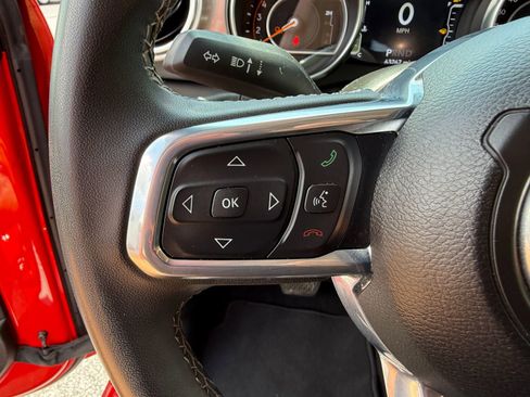 Used 2023 Jeep Gladiator Overland image 27