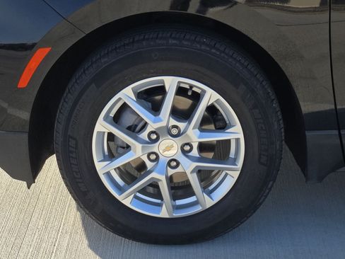Used 2022 Chevrolet Equinox LT FWD image 12