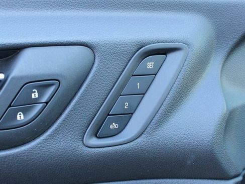 Used 2022 GMC Acadia Denali w/ Denali Ultimate Package image 12