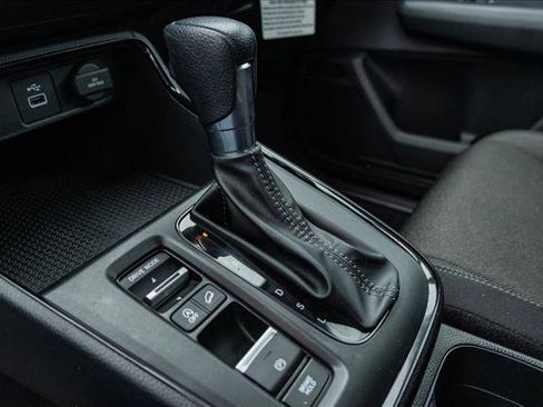 Used 2025 Honda CR-V LX image 20