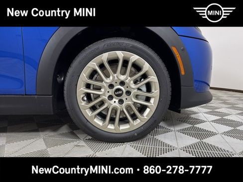New 2025 MINI Cooper 4-Door Hardtop image 9