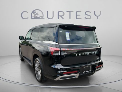 Used 2026 INFINITI QX80 Luxe w/ Cargo Package AWD/4WD image 3