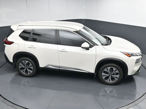 Certified 2023 Nissan Rogue SV image 34