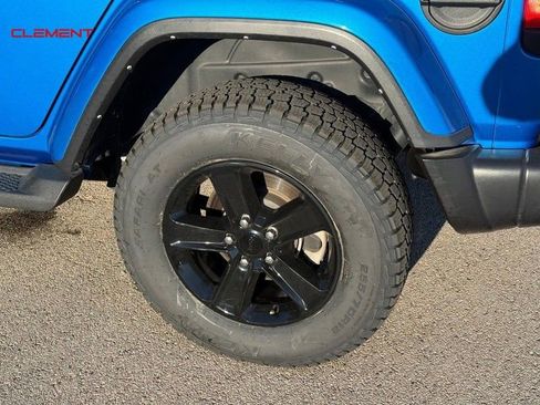 Used 2022 Jeep Wrangler Unlimited Sahara image 4