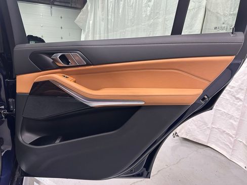 Used 2026 BMW X7 xDrive40i w/ M Sport Package image 51