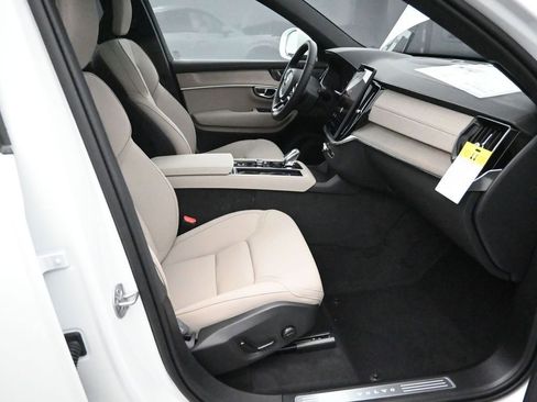New 2026 Volvo XC90 B5 Plus w/ Protection Package AWD/4WD image 39