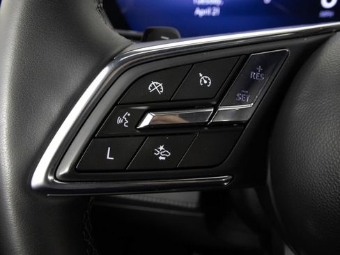 Used 2025 Buick Enclave Sport Touring AWD/4WD image 27