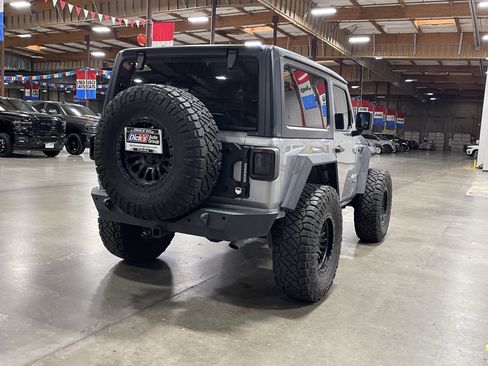 Used 2021 Jeep Wrangler Sport AWD/4WD image 5