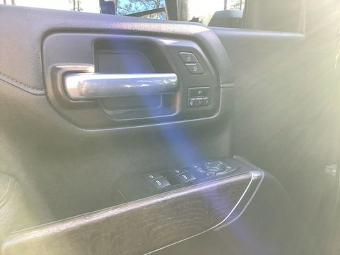 Used 2021 GMC Sierra 2500 Denali w/ Denali Ultimate Package image 11