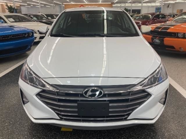 Used 2019 Hyundai Elantra SE w/ Cargo Package FWD image 4