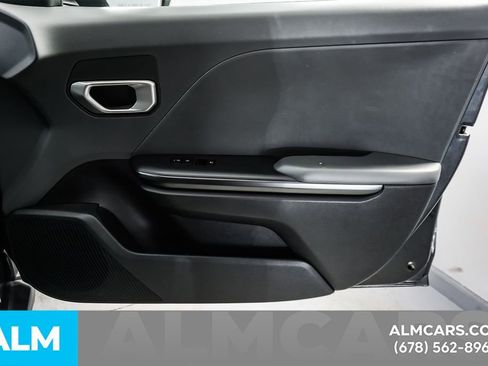 Used 2025 Kia K4 FWD image 40
