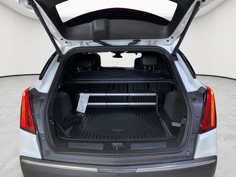 Used 2022 Cadillac XT5 Premium Luxury w/ LPO, Floor Liner Package AWD/4WD image 8