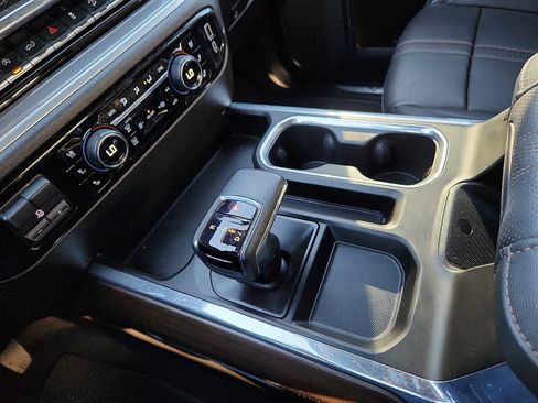 Used 2024 Chevrolet Silverado 1500 High Country w/ Technology Package image 20