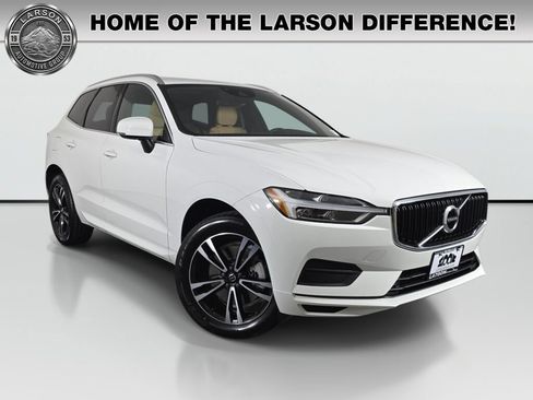 Used 2020 Volvo XC60 T6 Momentum AWD/4WD image 1