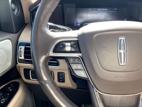 Used 2022 Lincoln Navigator Reserve AWD/4WD image 24