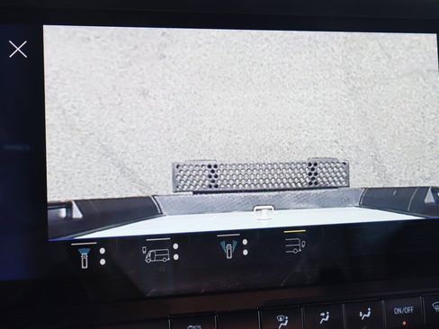 Used 2023 Chevrolet Brightdrop 600 w/ Active Safety Package 2 image 32