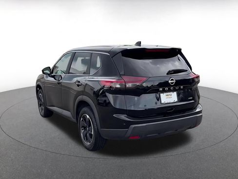 Used 2025 Nissan Rogue SV AWD/4WD image 11
