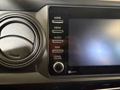 Used 2022 Toyota Tacoma SR image 13