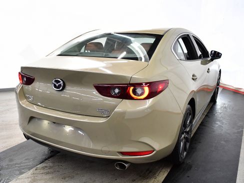 Used 2024 MAZDA MAZDA3 s image 14