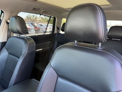 Used 2021 Volkswagen Atlas SEL AWD/4WD image 15
