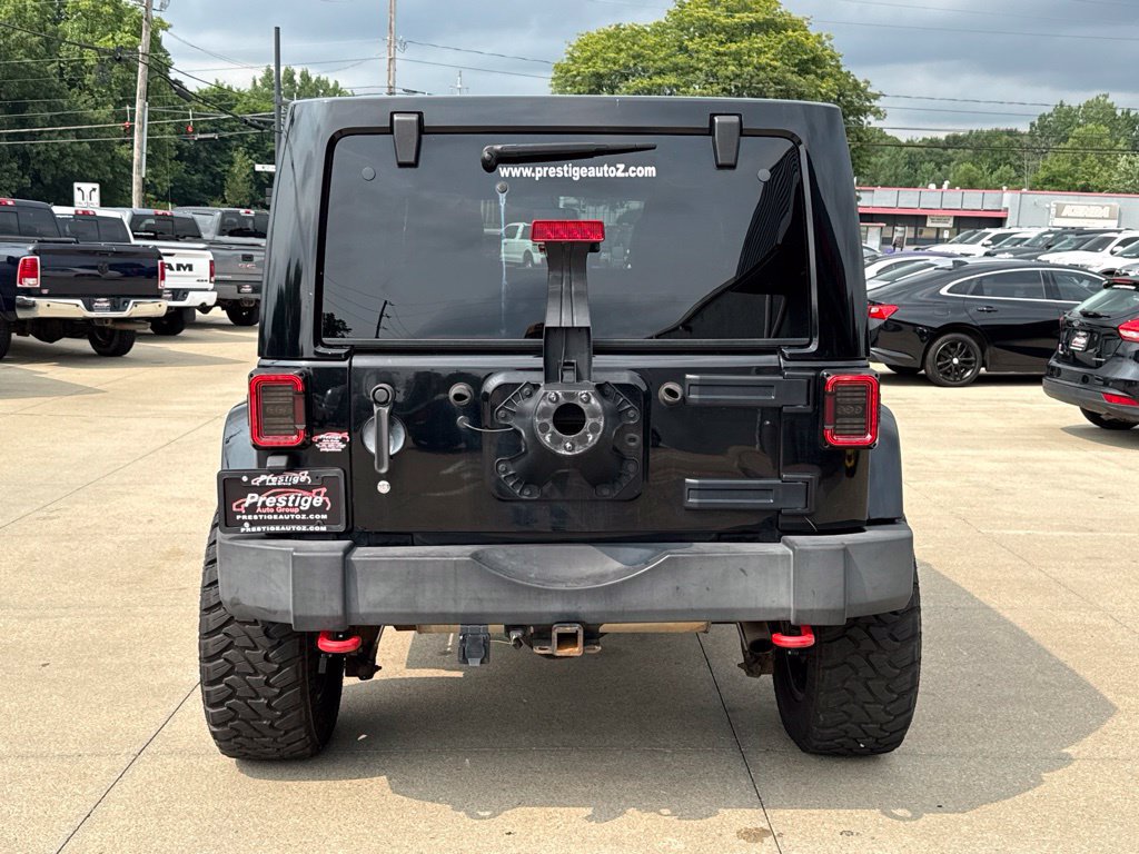 Used 2014 Jeep Wrangler Unlimited Rubicon w/ Connectivity Group AWD/4WD image 13