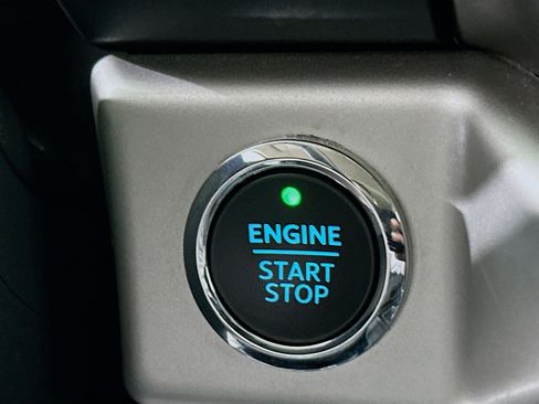 Used 2024 Ford Expedition Max XLT image 20