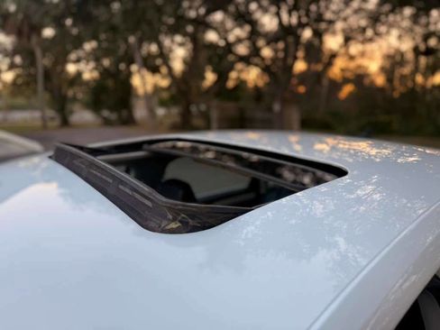 Used 2013 Volkswagen Passat TDI SE image 9