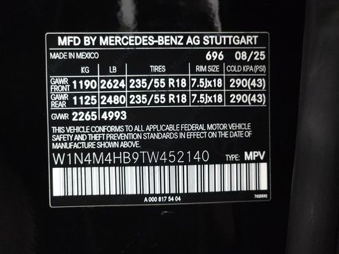 Certified 2026 Mercedes-Benz GLB 250 4MATIC image 32