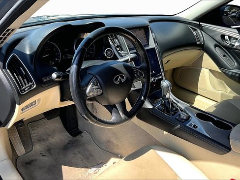 Used 2016 INFINITI Q50 Premium w/ 2.0T Premium Plus Package RWD image 10