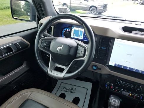 Used 2022 Ford Bronco Wildtrak AWD/4WD image 18