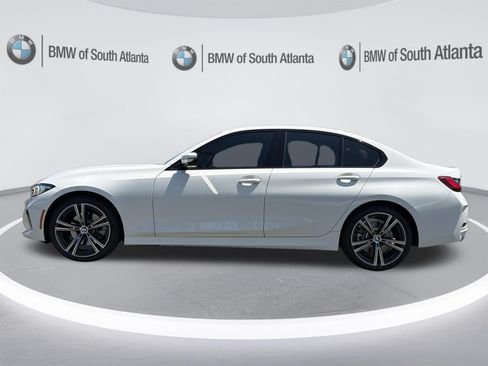 Used 2023 BMW 330i Sedan w/ Convenience Package RWD image 23