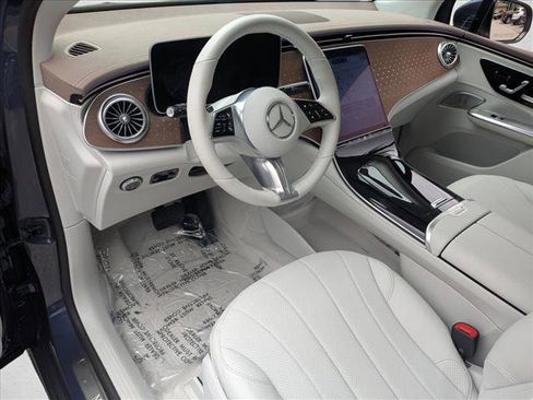 Certified 2023 Mercedes-Benz EQE 350+ SUV image 9