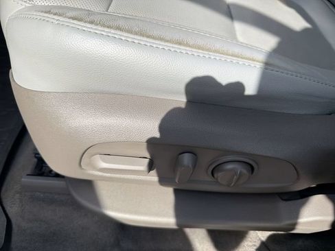 Used 2021 Chevrolet Traverse Premier w/ LPO, Floor Liner Package FWD image 15