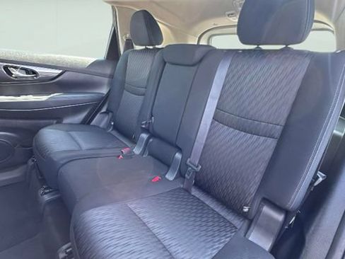 Used 2018 Nissan Rogue S AWD/4WD image 24