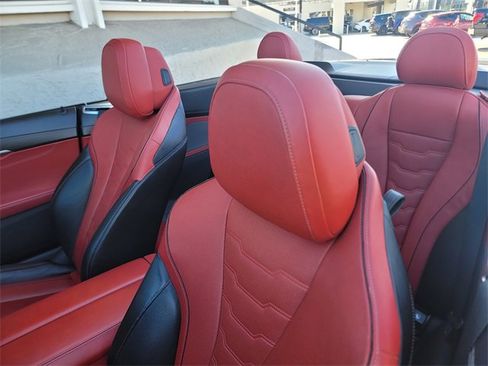 Used 2022 BMW M850i xDrive M850i xDrive w/ Driving Assistance Package image 11