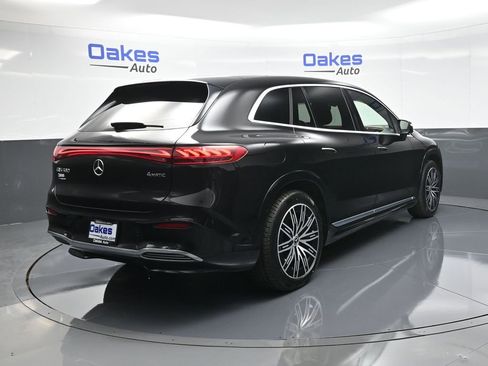 Used 2023 Mercedes-Benz EQS 580 4MATIC SUV image 8