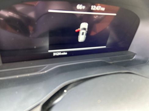 Used 2025 Nissan Pathfinder Platinum FWD image 5