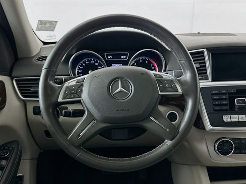 Used 2015 Mercedes-Benz ML 350 4MATIC image 18