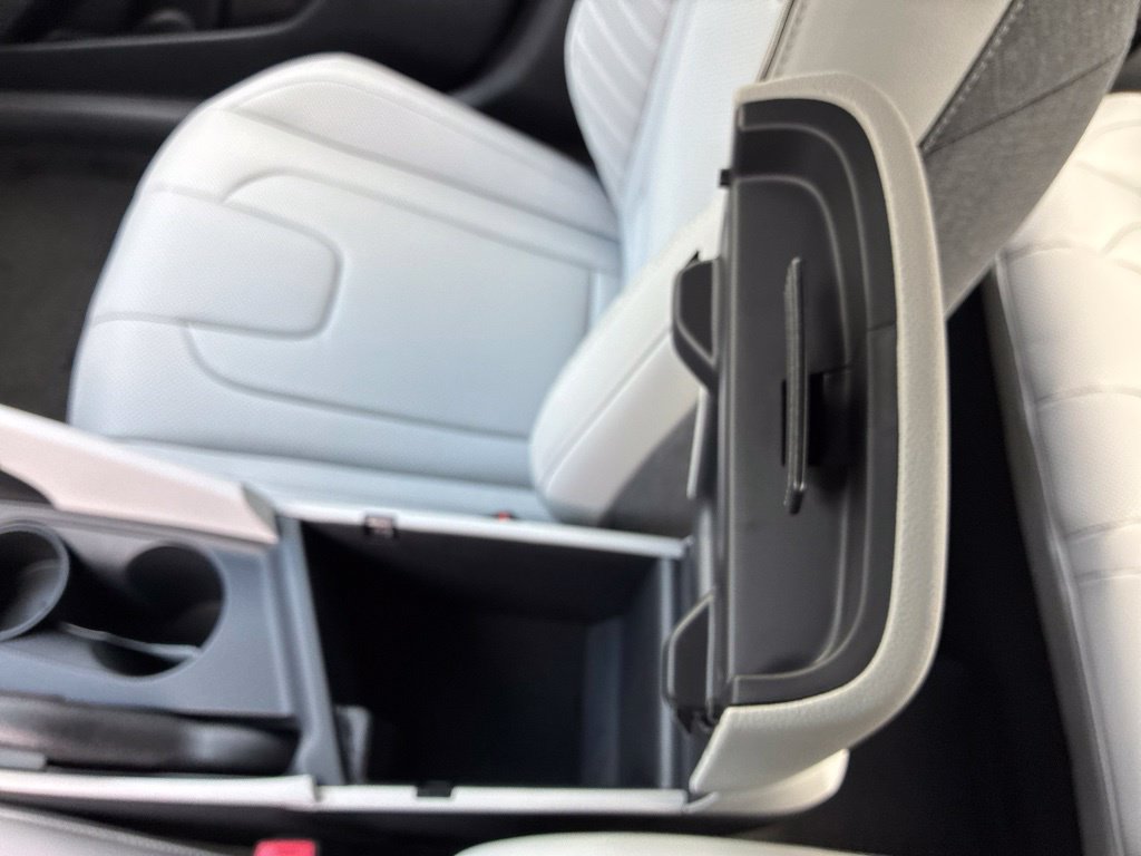 New 2026 Hyundai Elantra SEL Sport FWD image 38