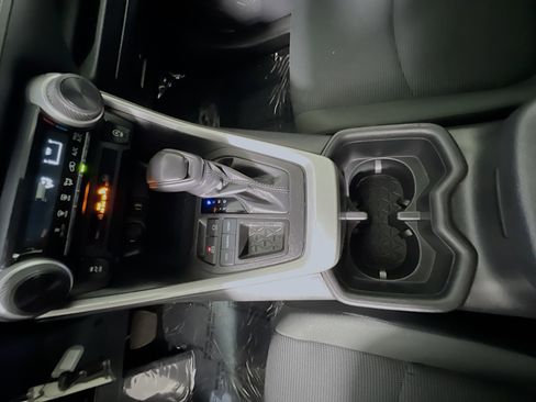 Used 2024 Toyota RAV4 LE image 23