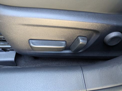 Used 2023 Lexus IS 350 F Sport w/ Navigation Package RWD image 18